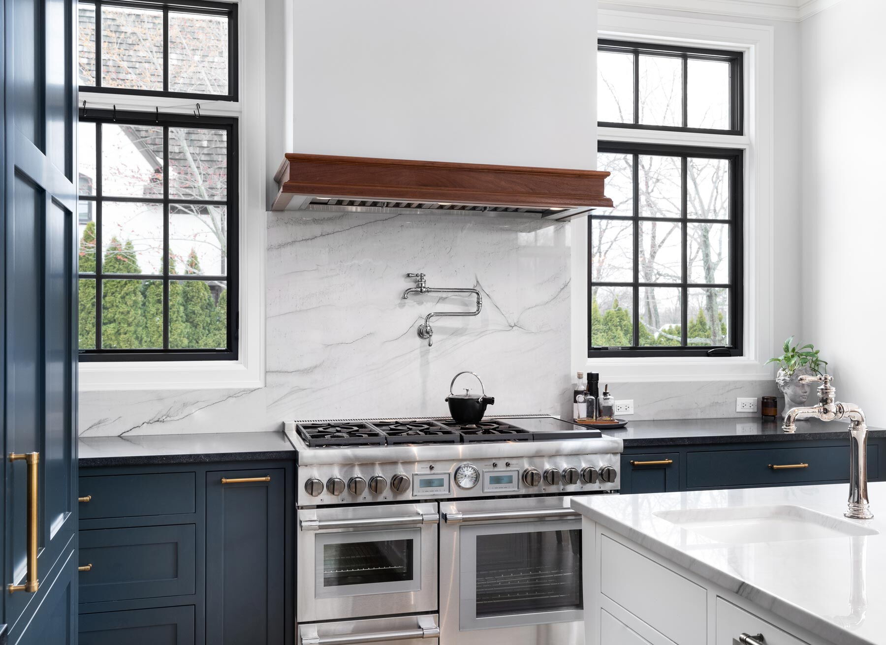 Custom Kitchen Design and Renovation